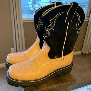 Women’s Leather and Suede Justin Boots